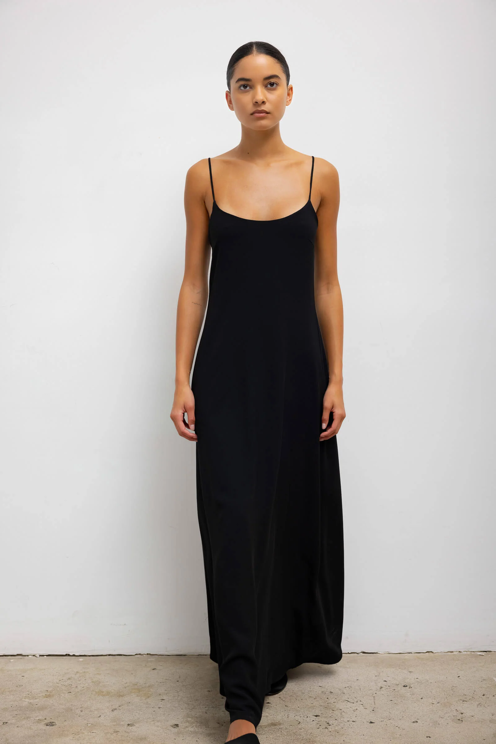 Ari Scoop Neck Maxi Dress - Image 3