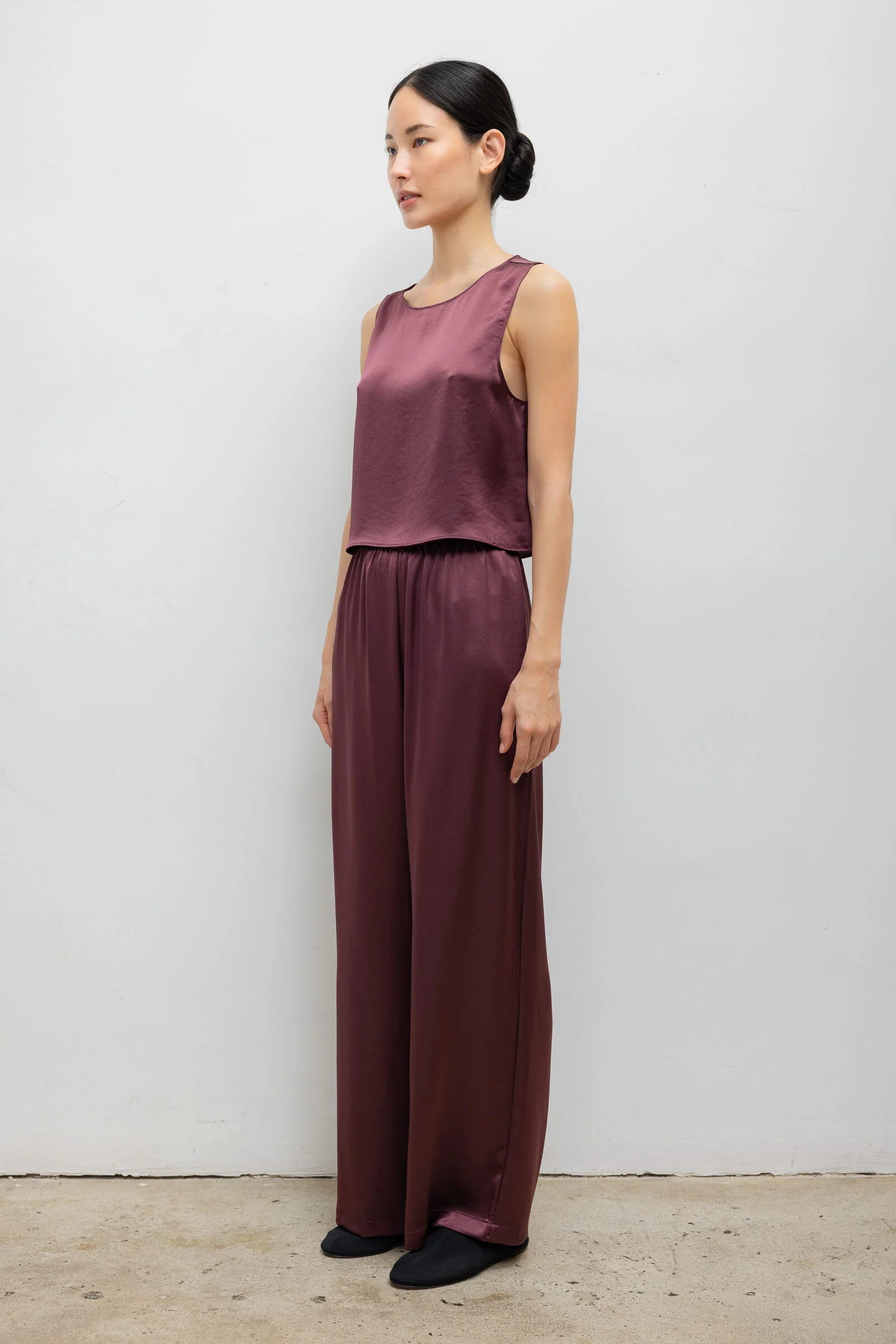 Barb Crop Sleeveless Crew - Image 6
