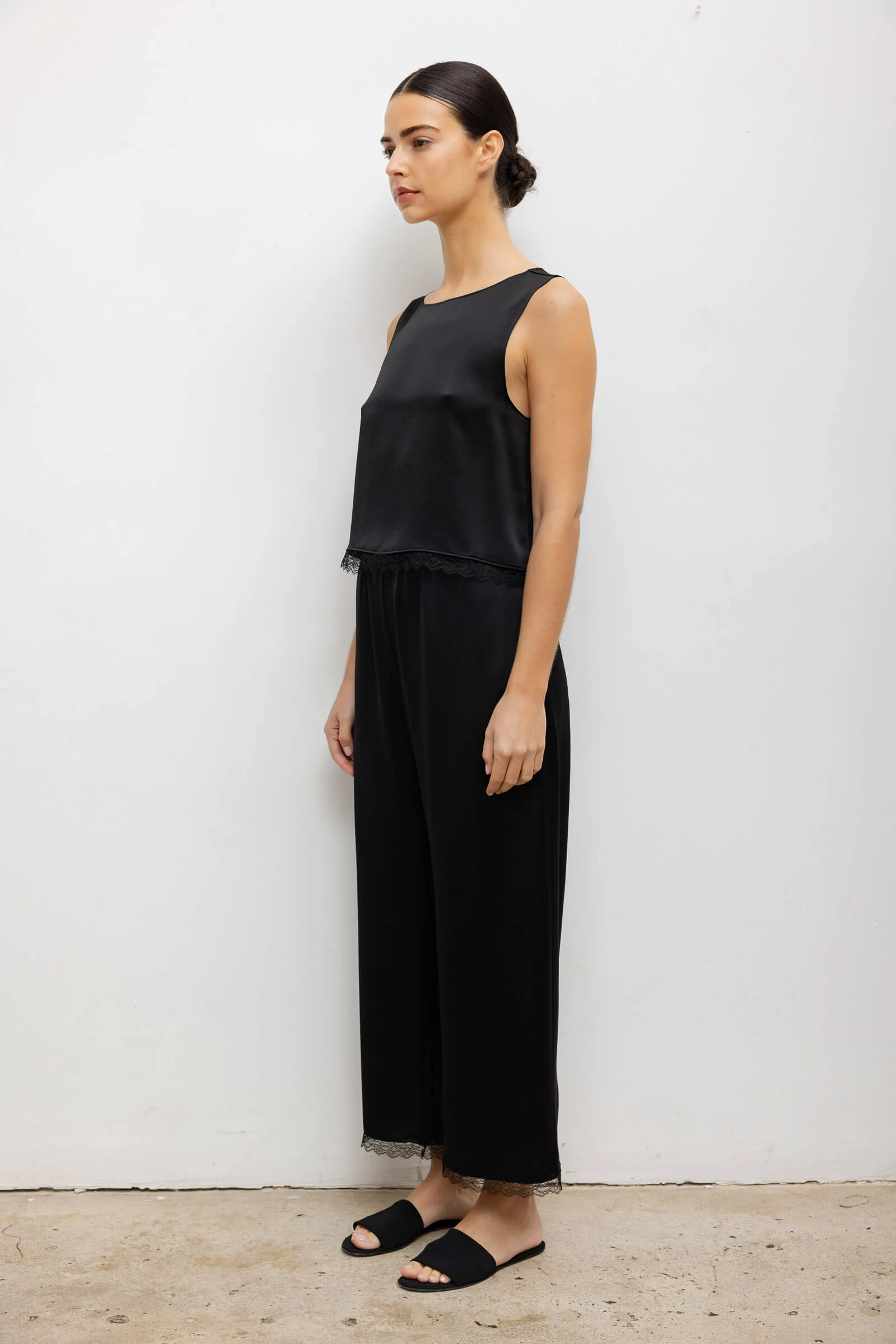 Barb Lace Crop Sleeveless Crew - Image 5