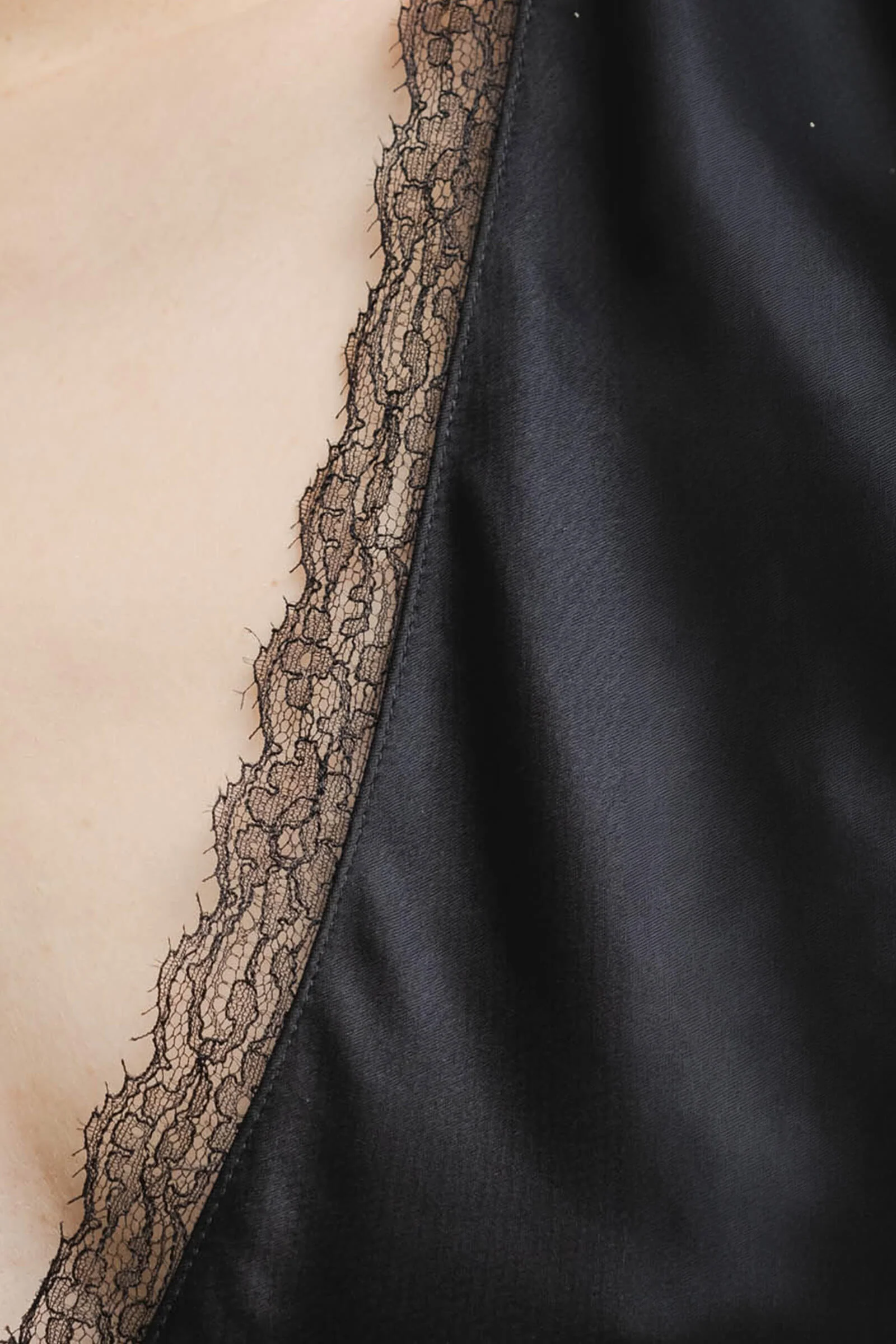 Barb Lace Crop Sleeveless Crew - Image 7
