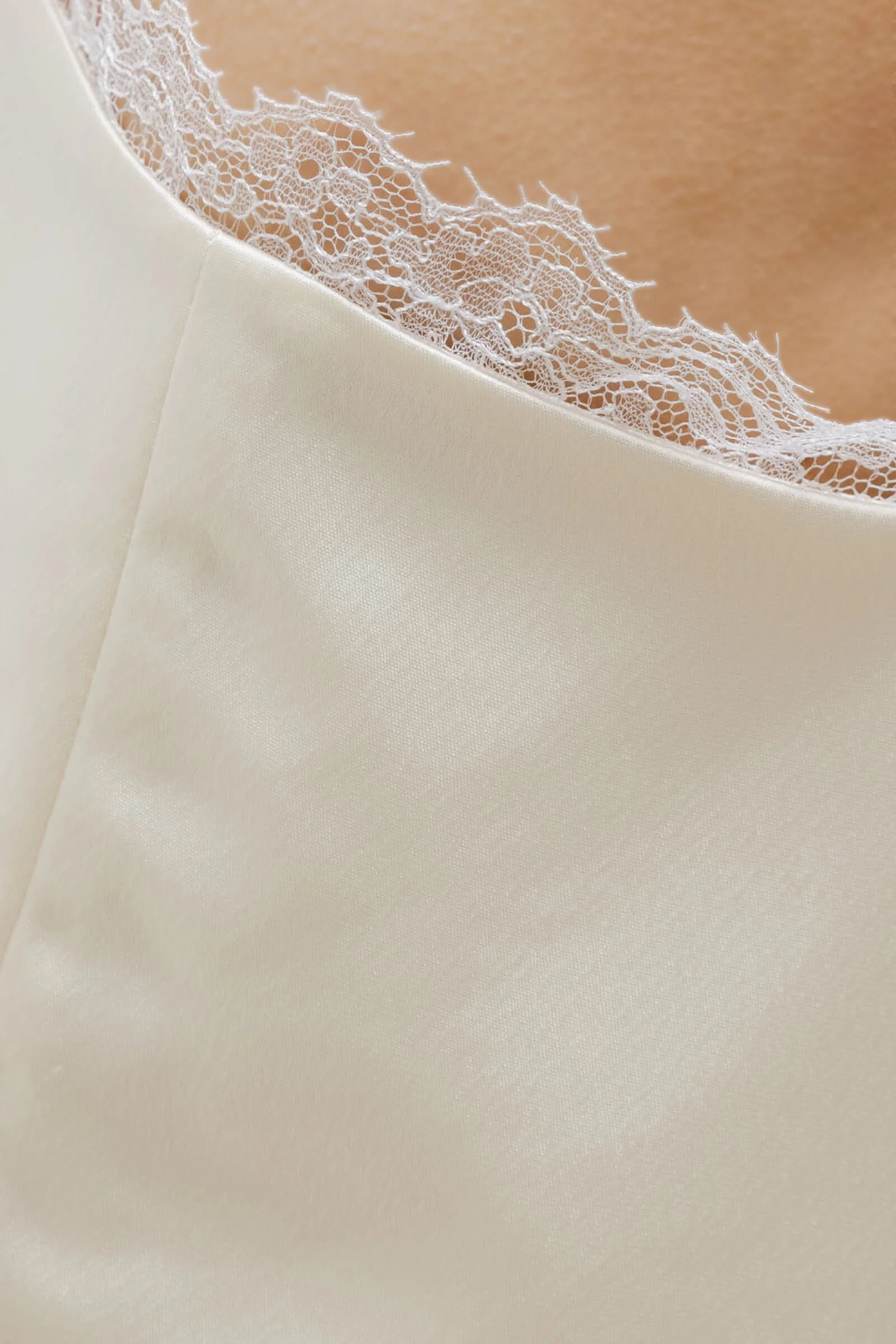 Barb Lace Mini Skirt - Image 7