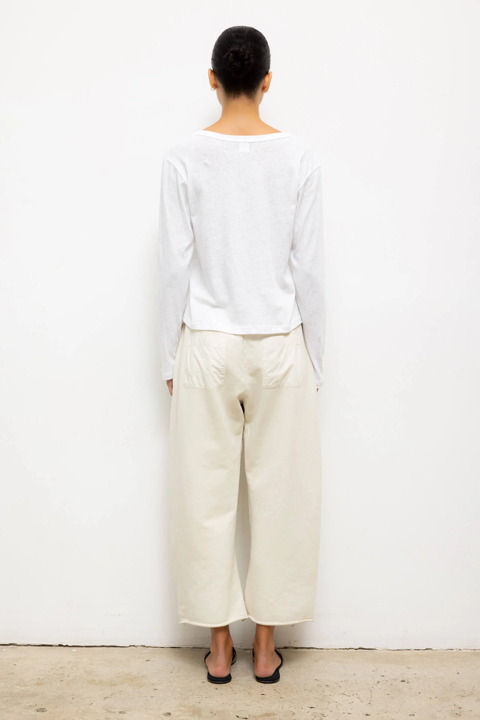 Laura V Neck Long Sleeve - Image 6