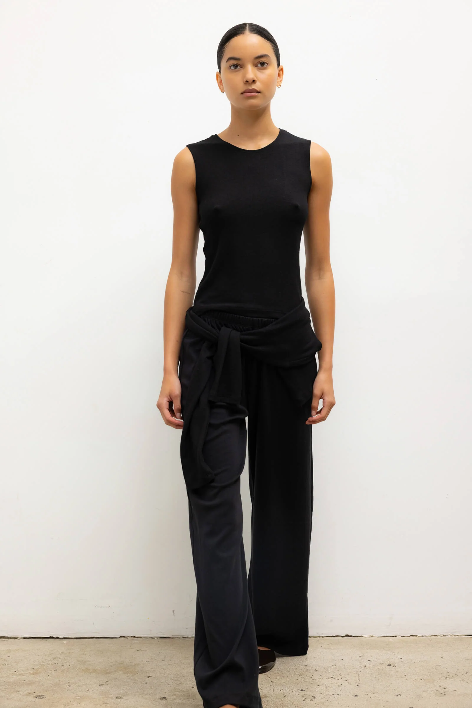 Lauren Sleeveless Crewneck - Image 4