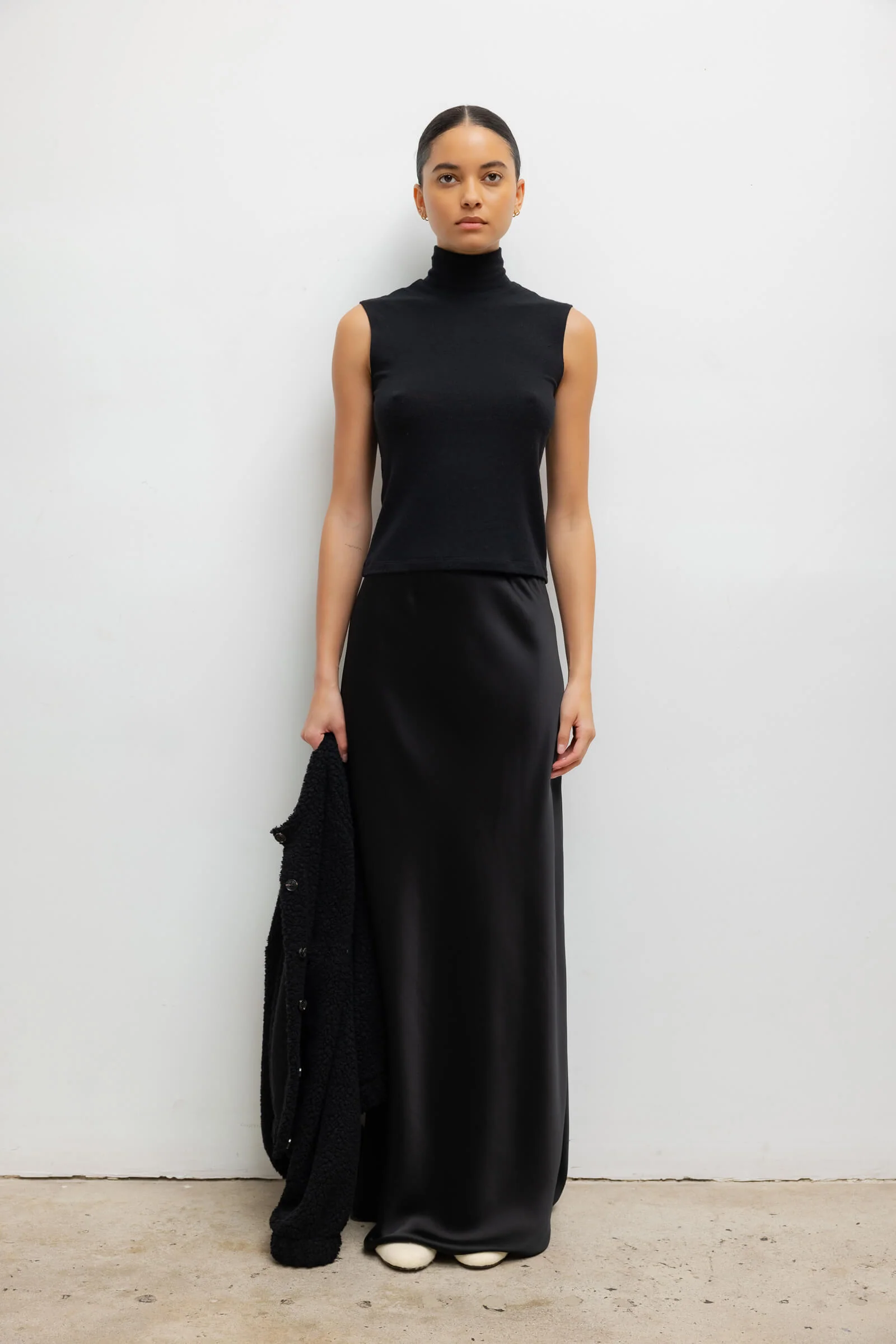 Lauren Sleeveless Turtleneck - Image 3