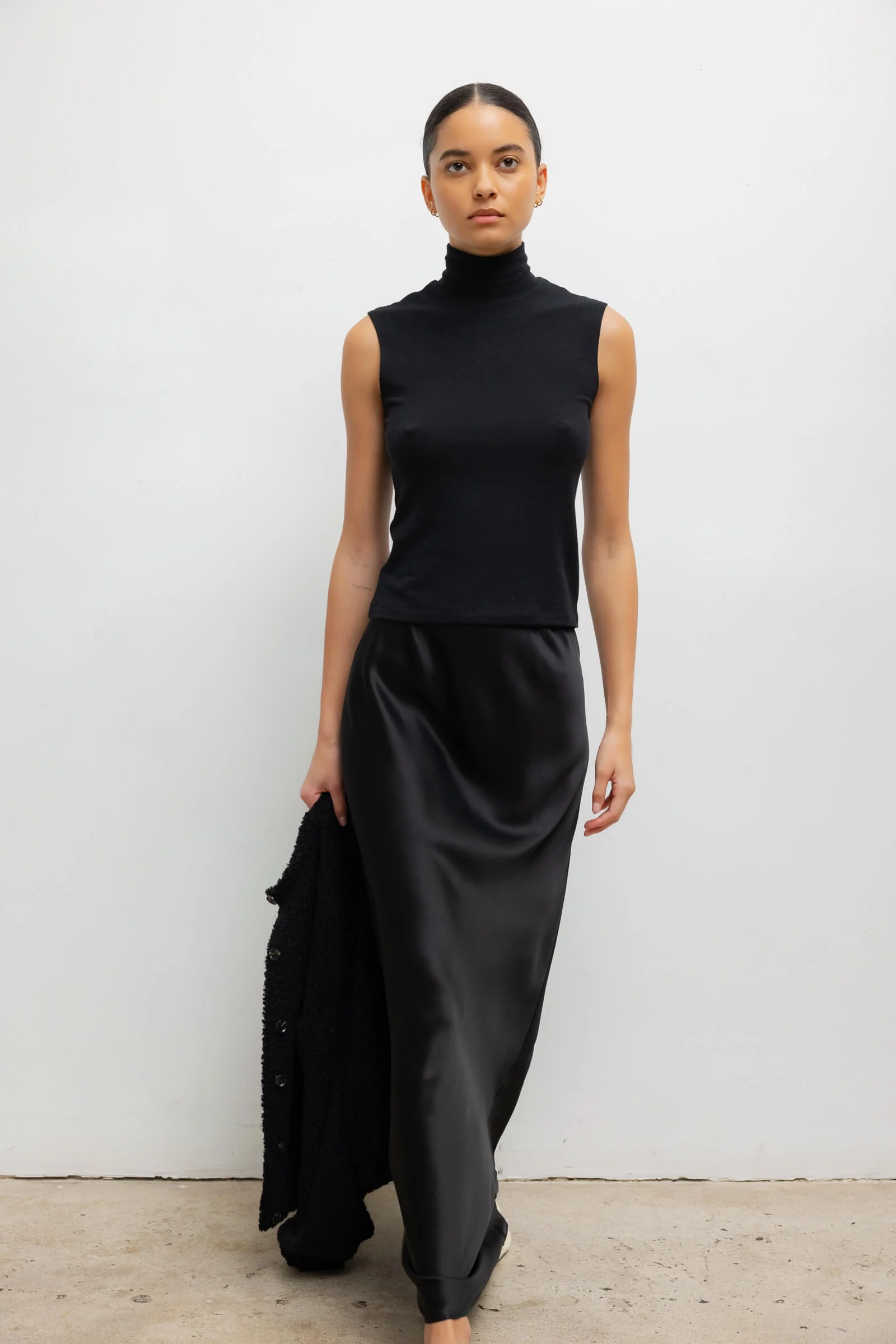 Lauren Sleeveless Turtleneck - Image 4