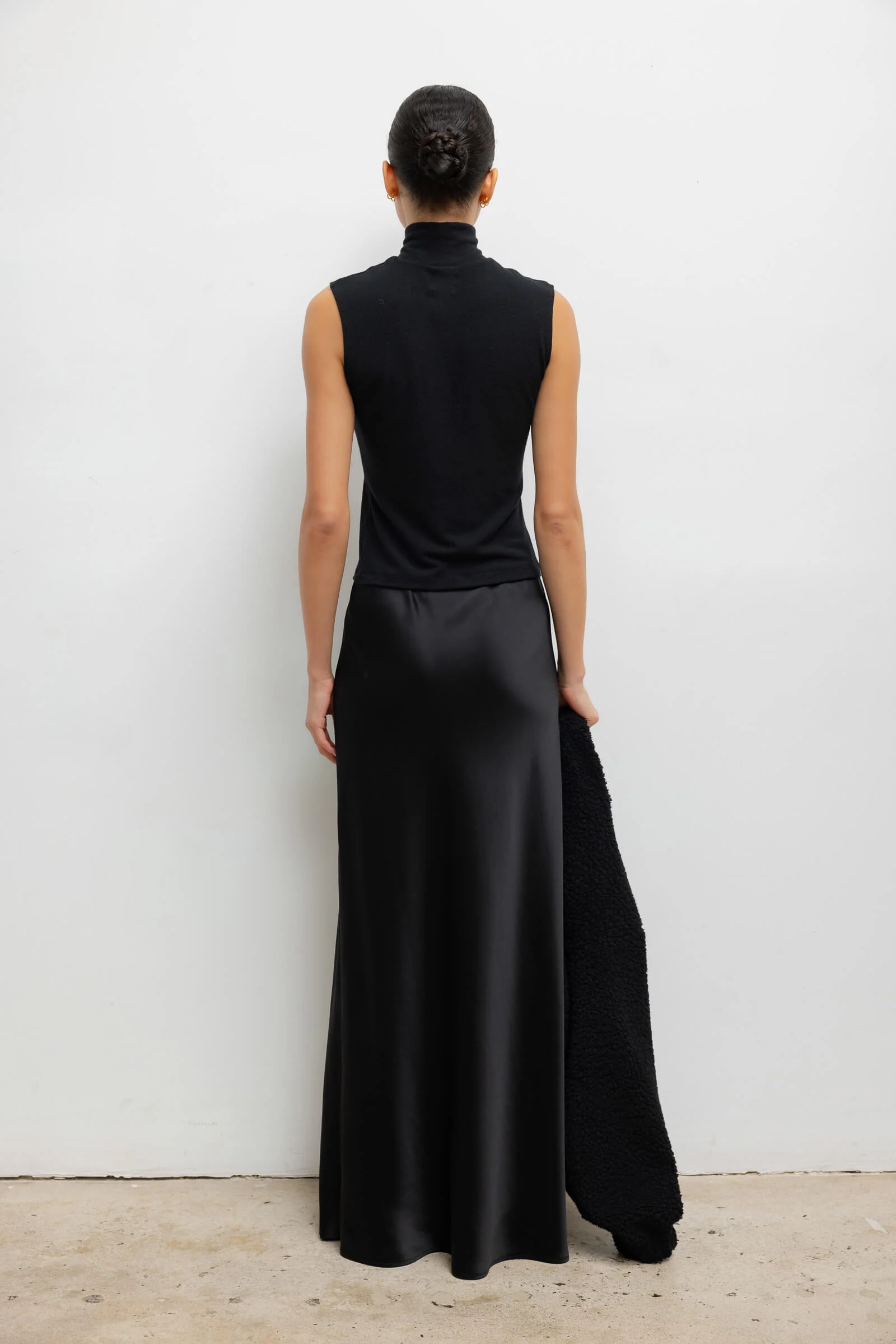 Lauren Sleeveless Turtleneck - Image 7
